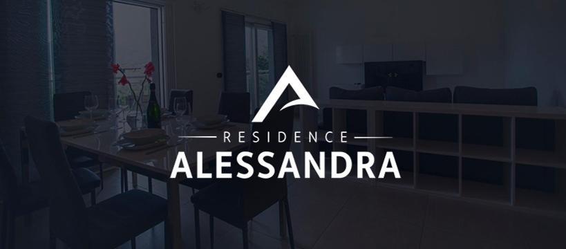 Residence Alessandra Domaso Luaran gambar